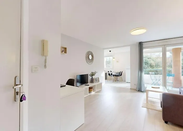 My Cozy Flat - Cote Jardin - Parking - Terrasse *