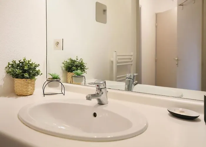 My Cozy Flat - Cote Jardin - Parking - Terrasse Apartman *