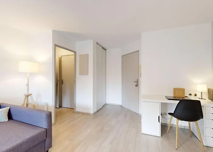 My Cozy Flat - Cote Jardin - Parking - Terrasse Apartman *